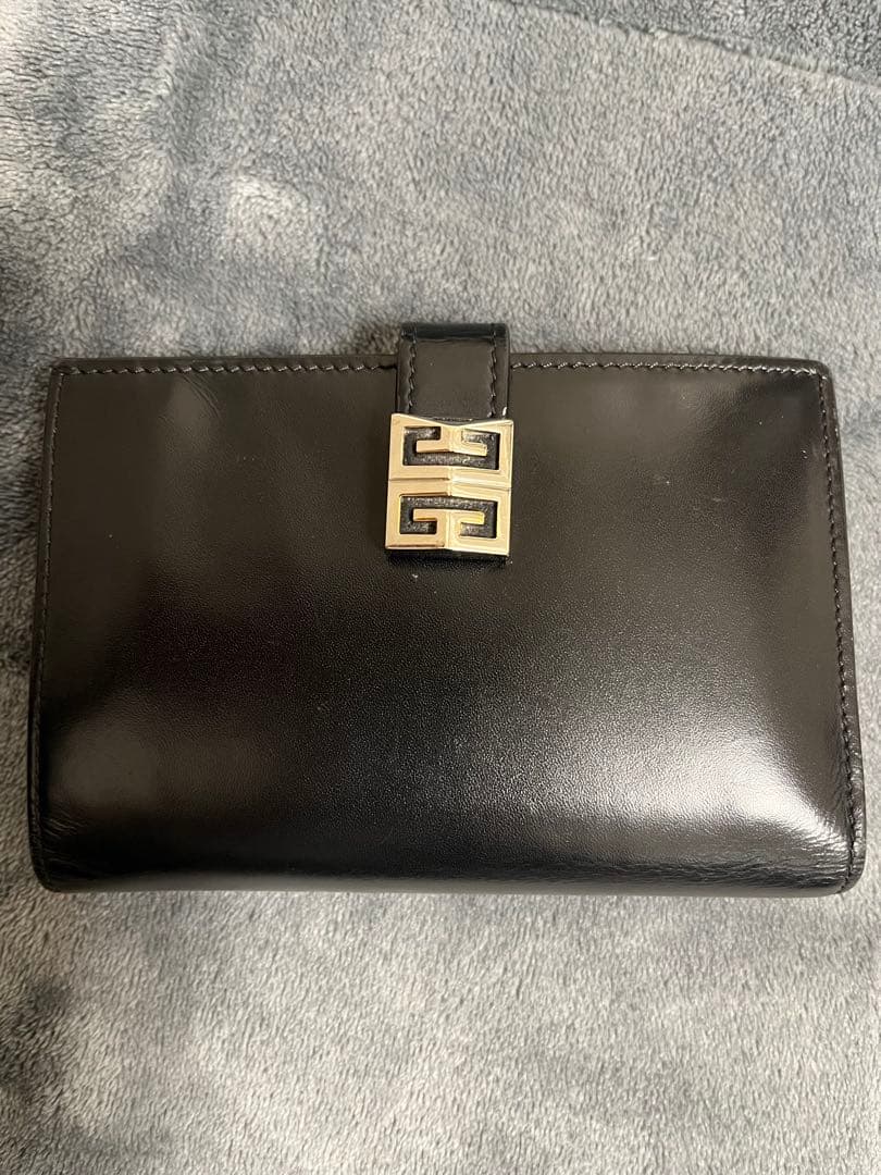 Givenchy ブラック 二つ折り財布