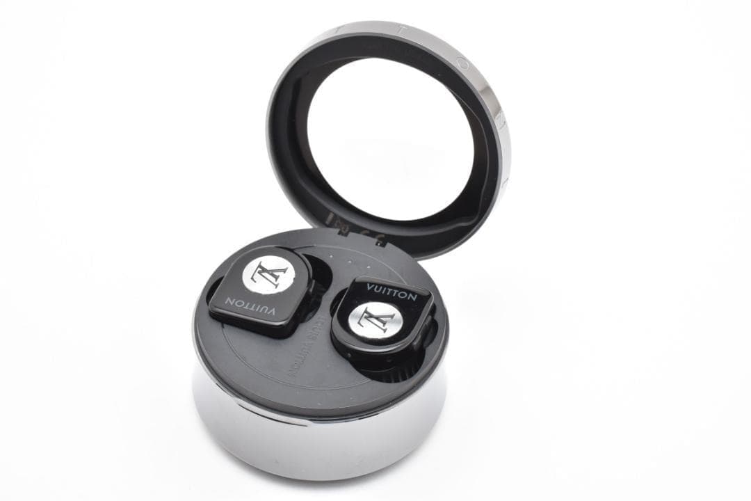 【美品】LOUIS VUITTON QAB110 ホライゾン イヤホン ブラック