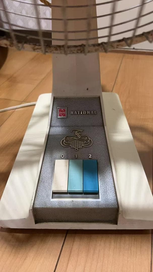 National F-30CG 扇風機 赤と白