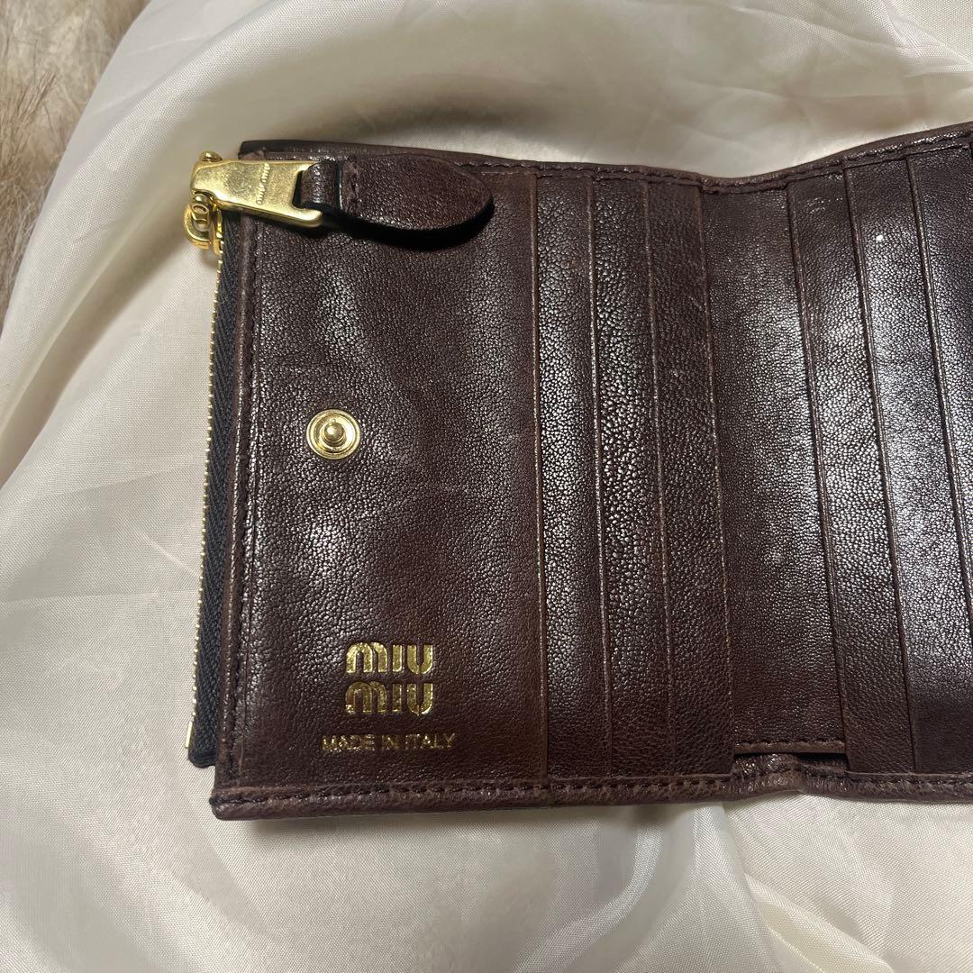 安心鑑定 美品miu miu ナッパレザー 財布 ブラウン