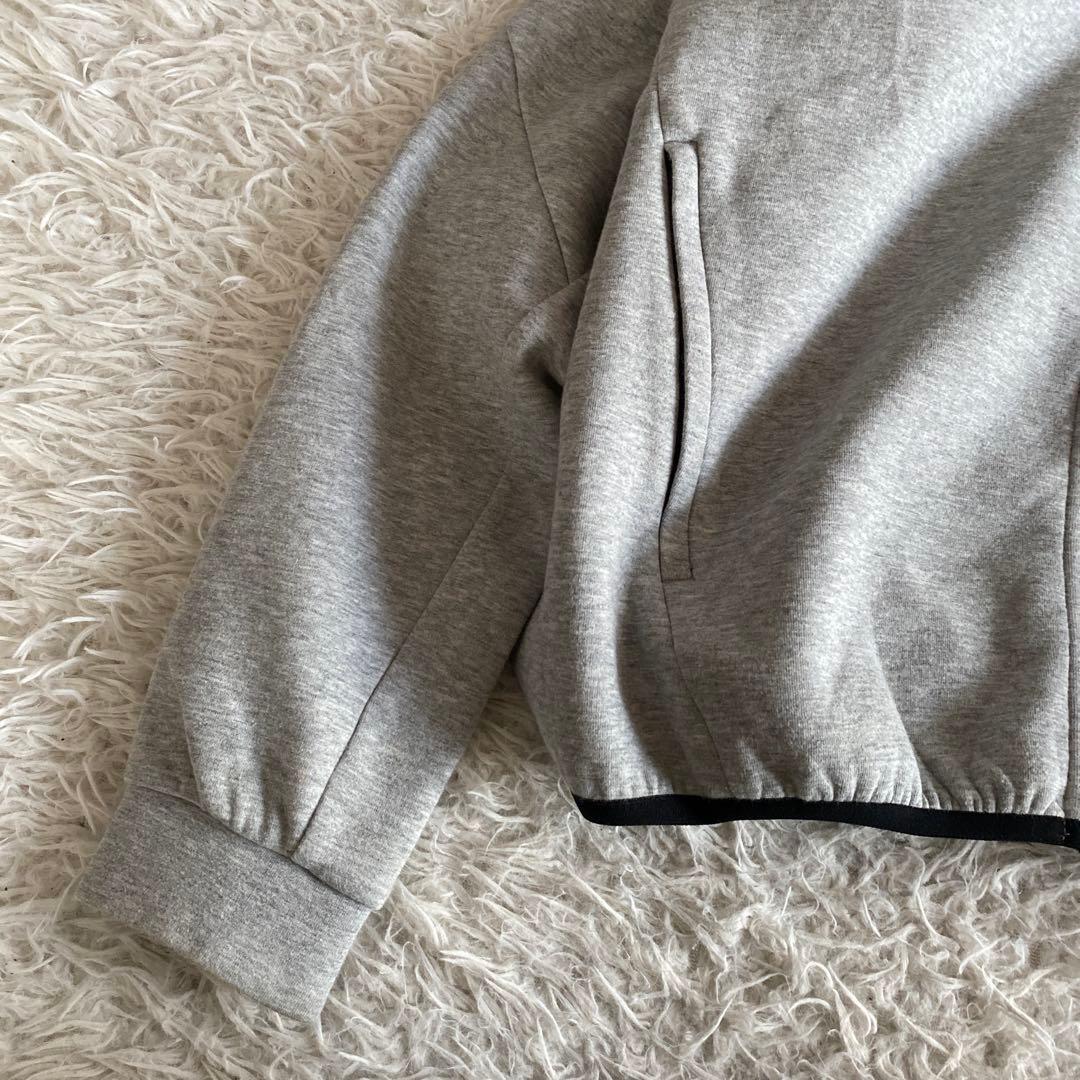 Bristol パーカー　グレー　ジップ　フード付き