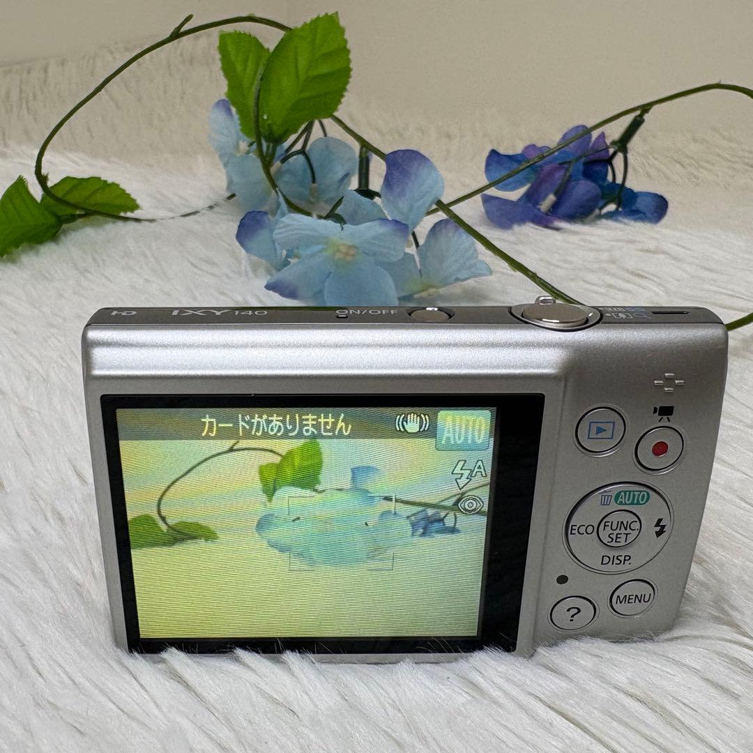 美品　Canon カメラ　IXY 140 PC2054 シルバー　コンデジ　可動