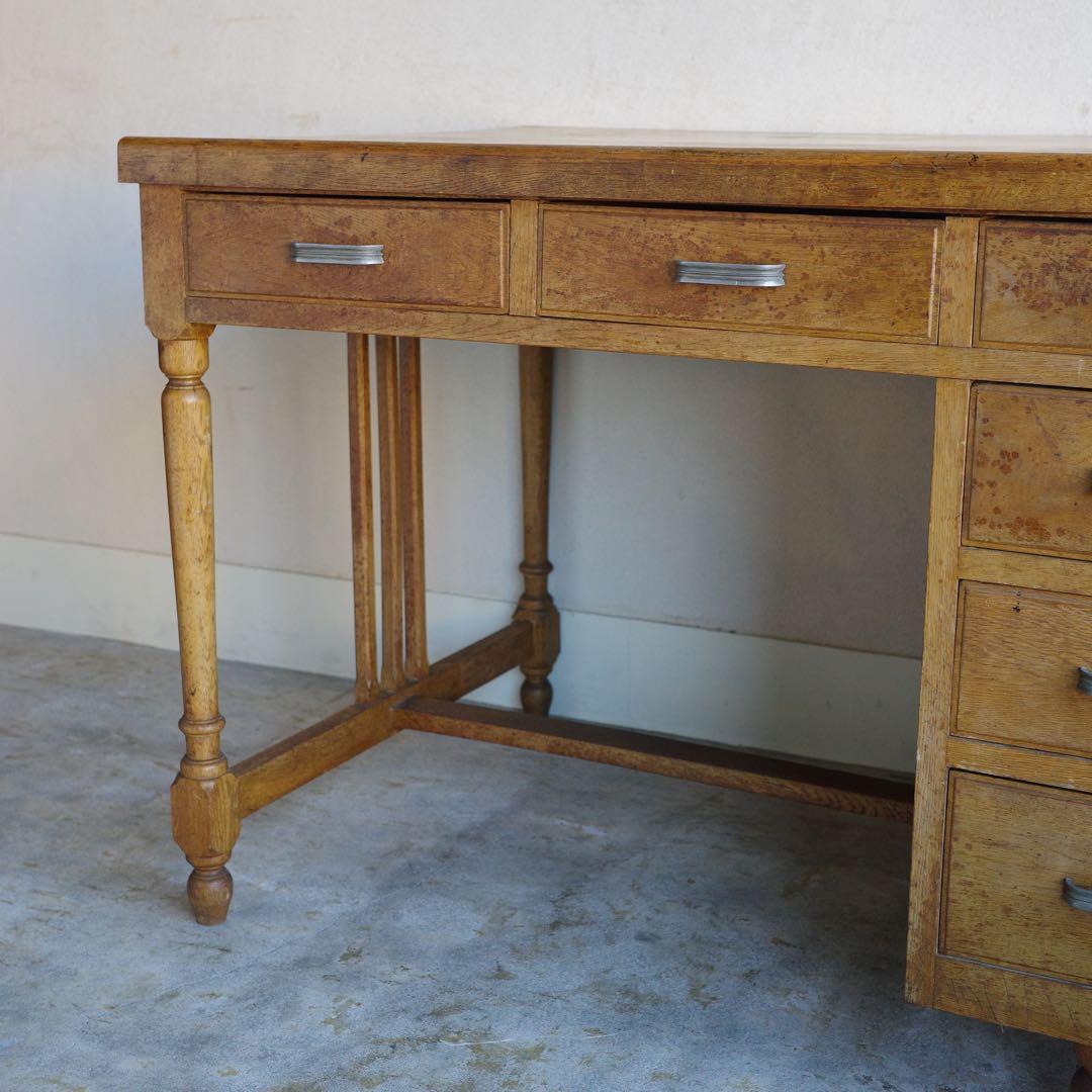 デスク　古いレトロな机　作業台