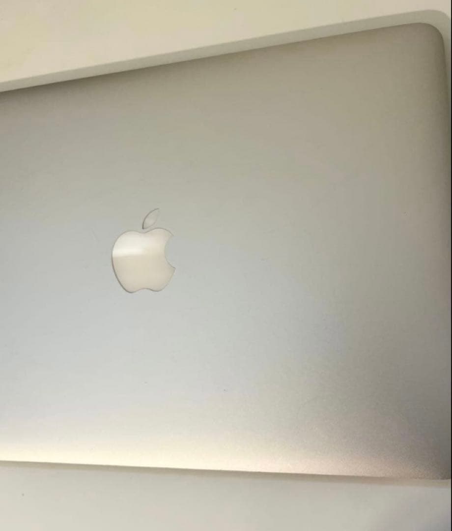 Apple MacBook Air シルバー201713インチ8GB128GB