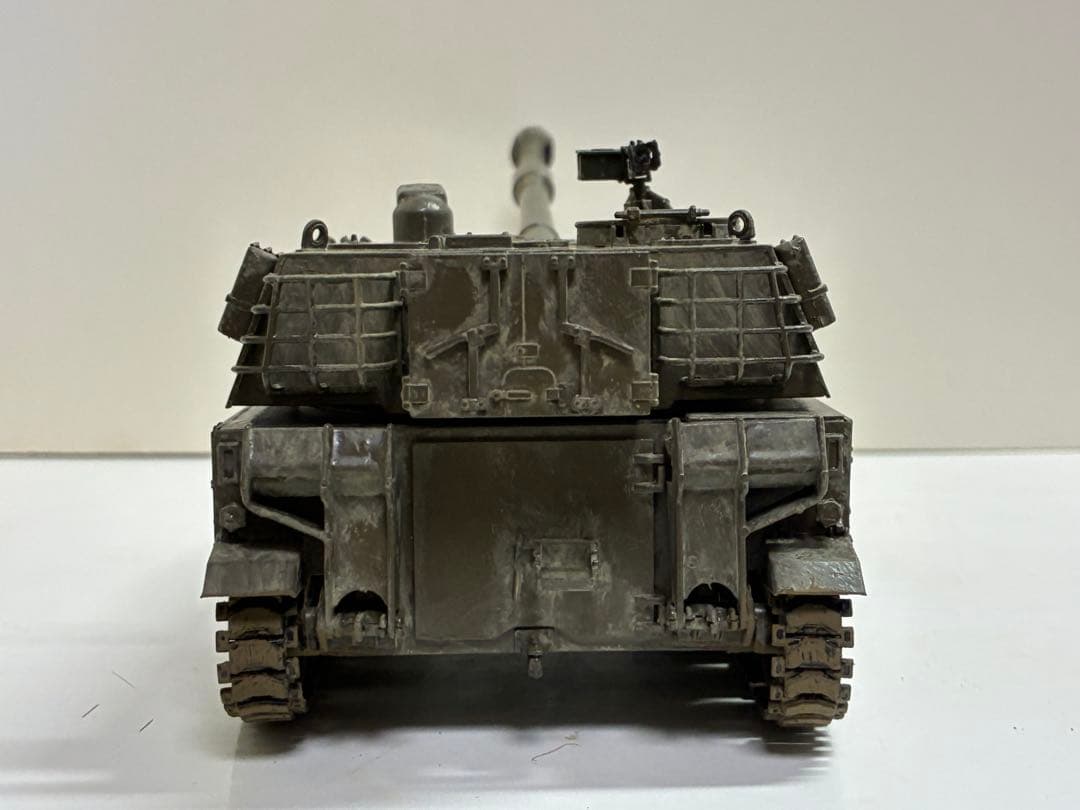 イタレリ　1/35 M109 完成品　戦車　自走砲　模型　プラモデル　