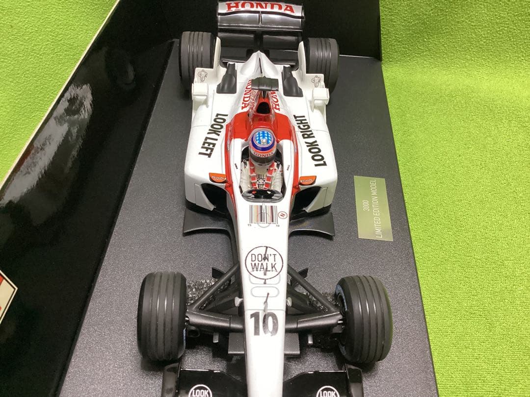 ミニチャンプス 新品 BARホンダ 佐藤琢磨 3,000台限定9×7×26cm