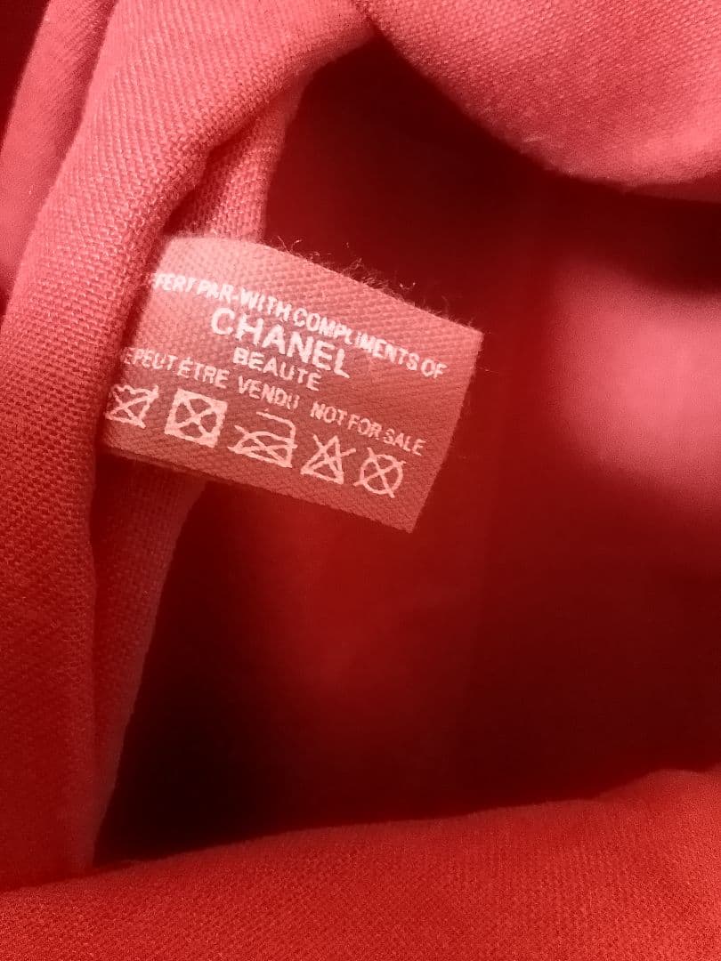 CHANEL ノベルティ N°1 DE CHANEL 赤 ボストンバッグ