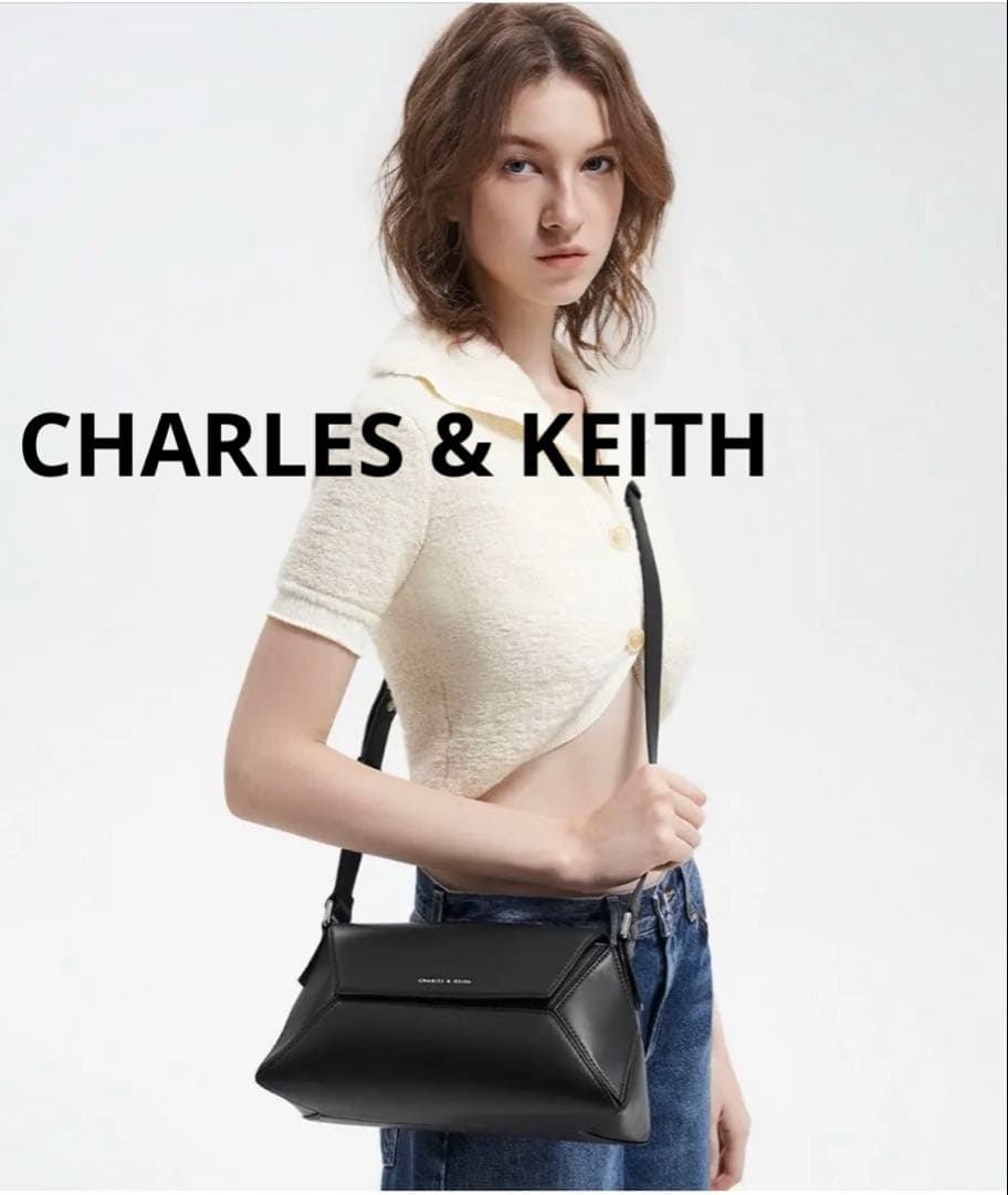 タグ付き　チャールズアンドキース　ショルダーバッグ