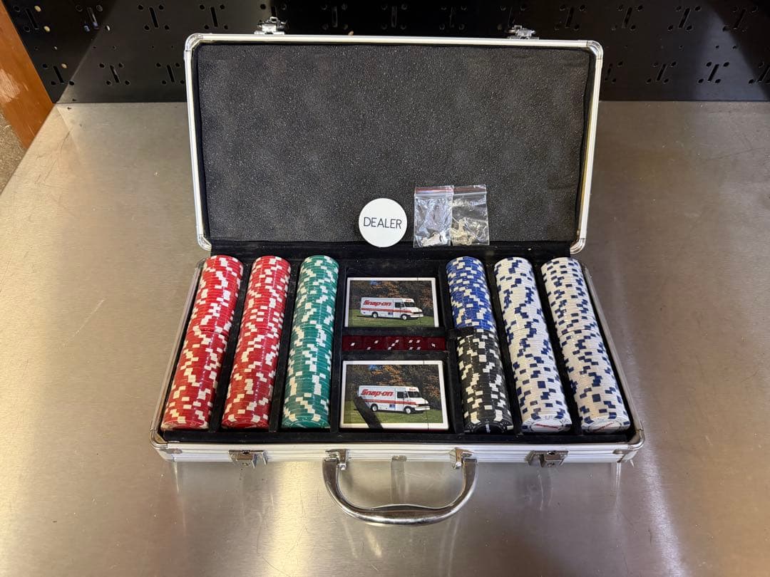 ポーカーチップセット Snap-on ケース付き　スナップオン