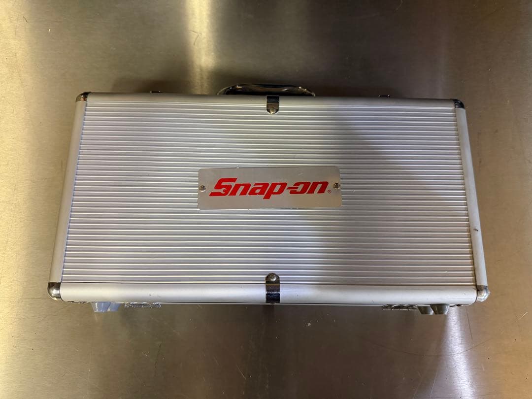 ポーカーチップセット Snap-on ケース付き　スナップオン