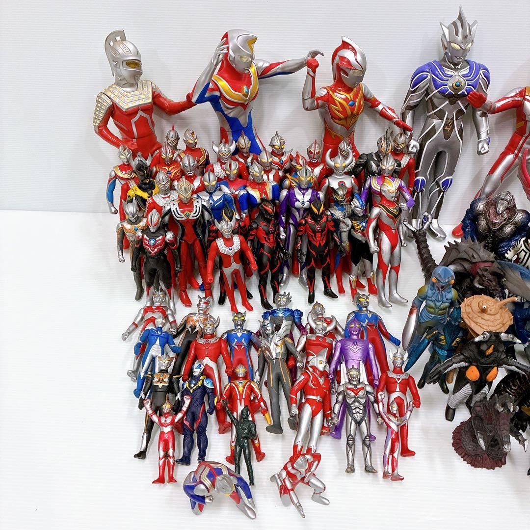 ウルトラマン ソフビ まとめ売り 89体 怪獣あり 大量 対戦セット