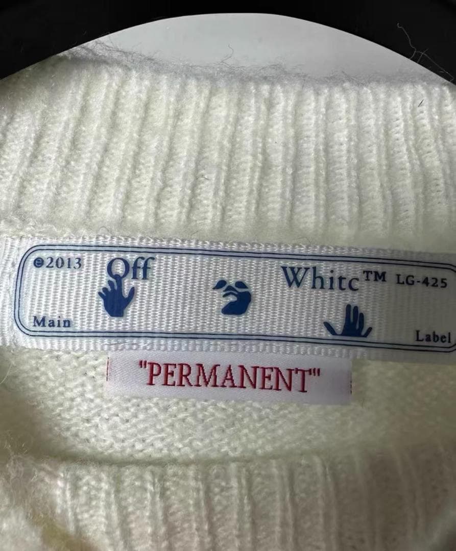 OFF‑WHITE アロー モヘア ワイドフィット ホワイトグラデーション