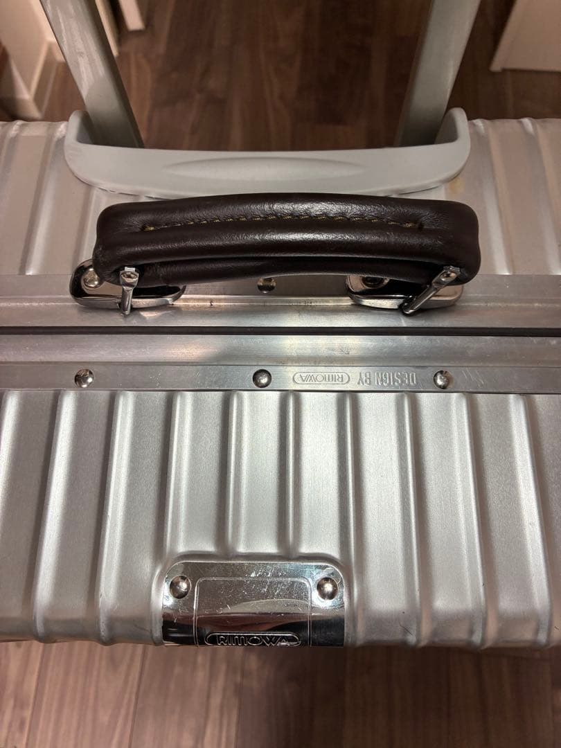 リモワ　クラシックフライト974.70 78ℓキャリーケース TSAロック付き