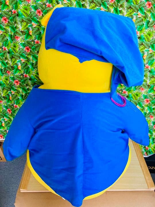 くまのプーさん巨大ぬいぐるみ