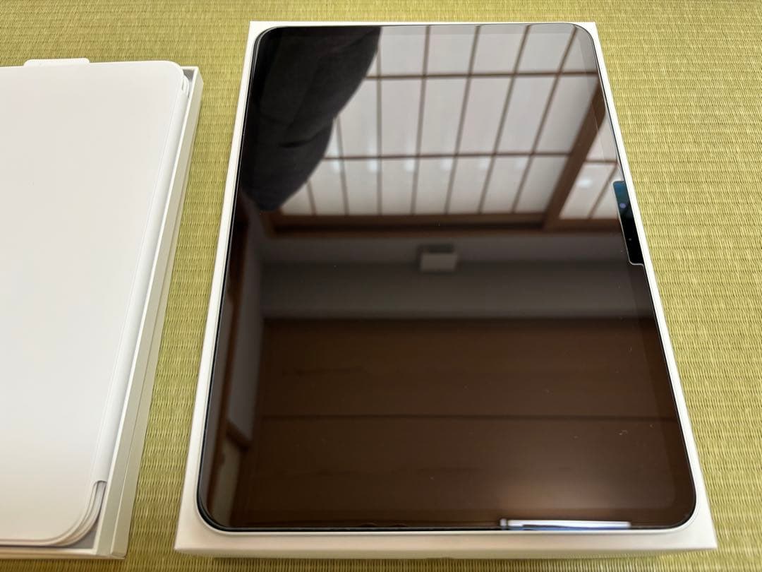 iPad Pro 11インチ (M4)Wi-Fi 256GBシルバー&純正カバー