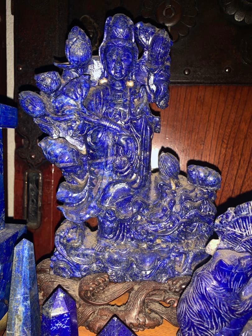 ラピスラズリです。