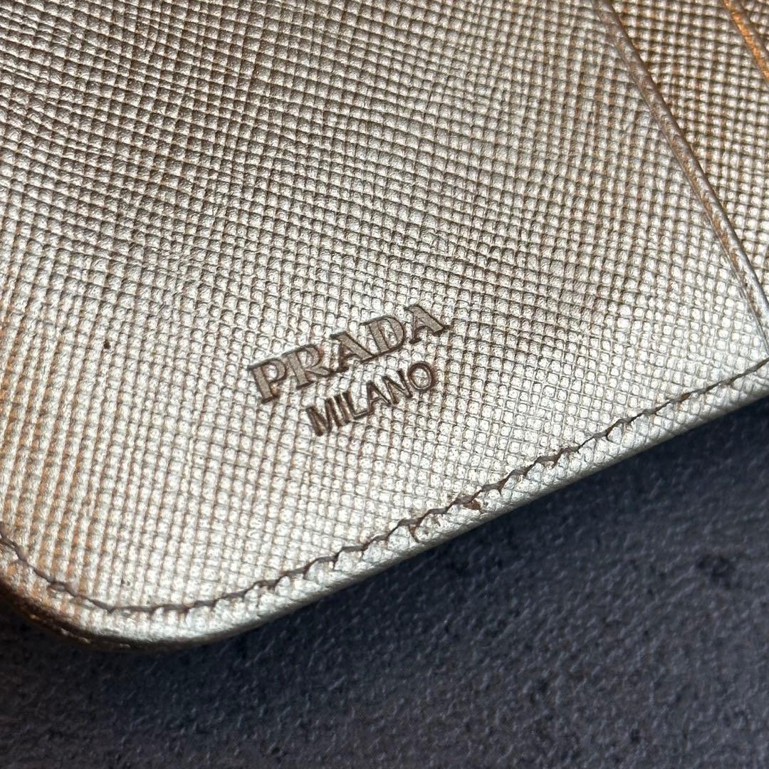 PRADA サフィアーノレザー ゴールド 二つ折財布　コンパクトウォレット