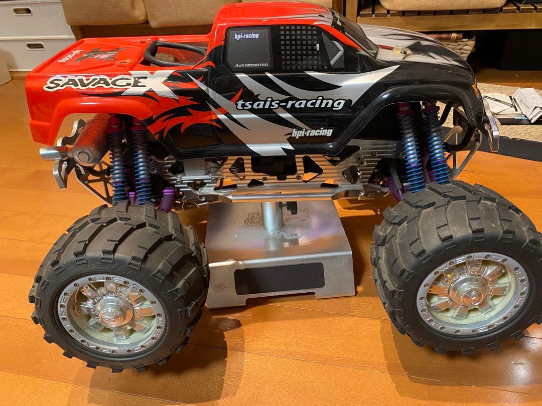 HPI savage X ラジコン　カスタム総額20万以上　部品等諸々込み