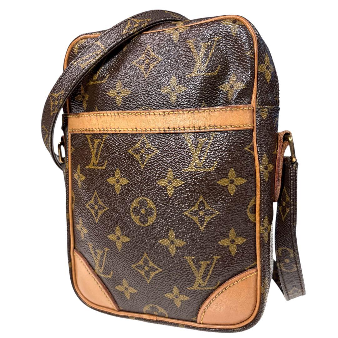 ヌメ革の色が明るい！ LOUIS VUITTON モノグラム ダヌーブ a987