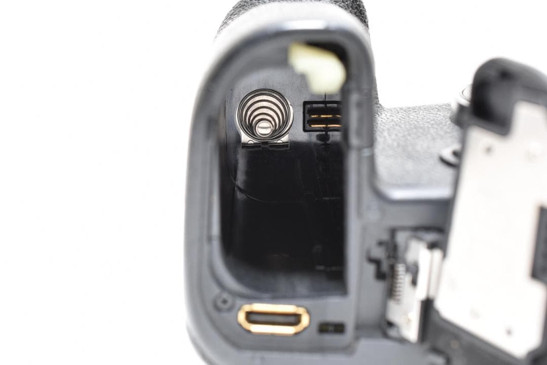 【人気のR5 動作好調】CANON EOS R5 ミラーレス一眼 ボディ カメラ