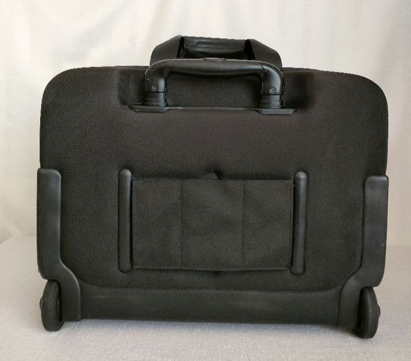 【極美品】TUMI 26127DH キャリーバッグ　機内OK　拡張可能　黒