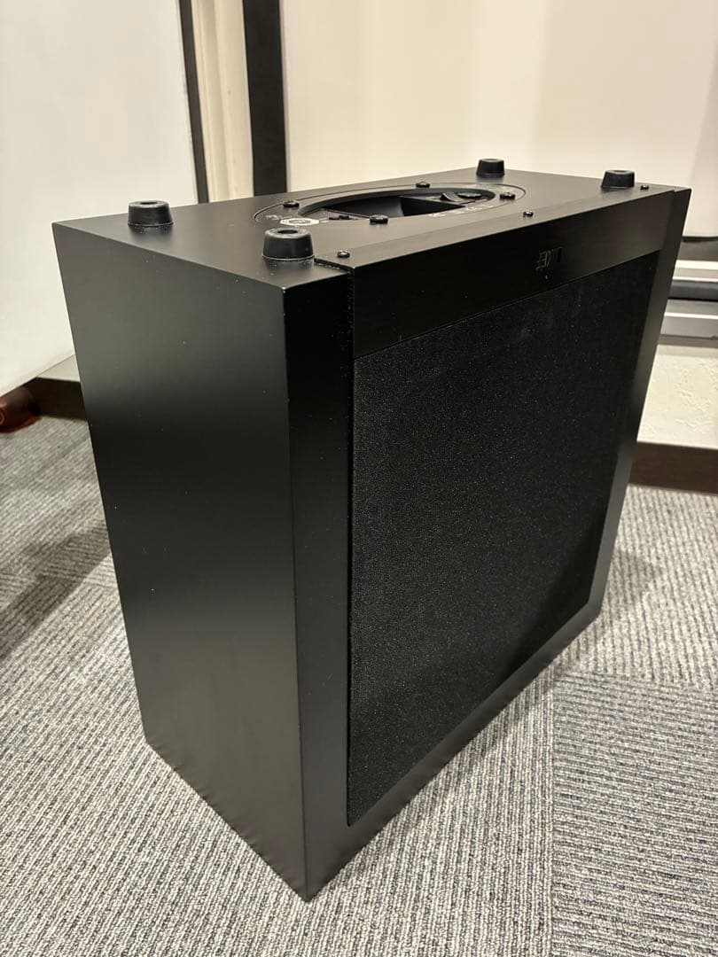 KEF T2 サブウーファー　ほぼ未使用品（10分だけ音出し確認済み）