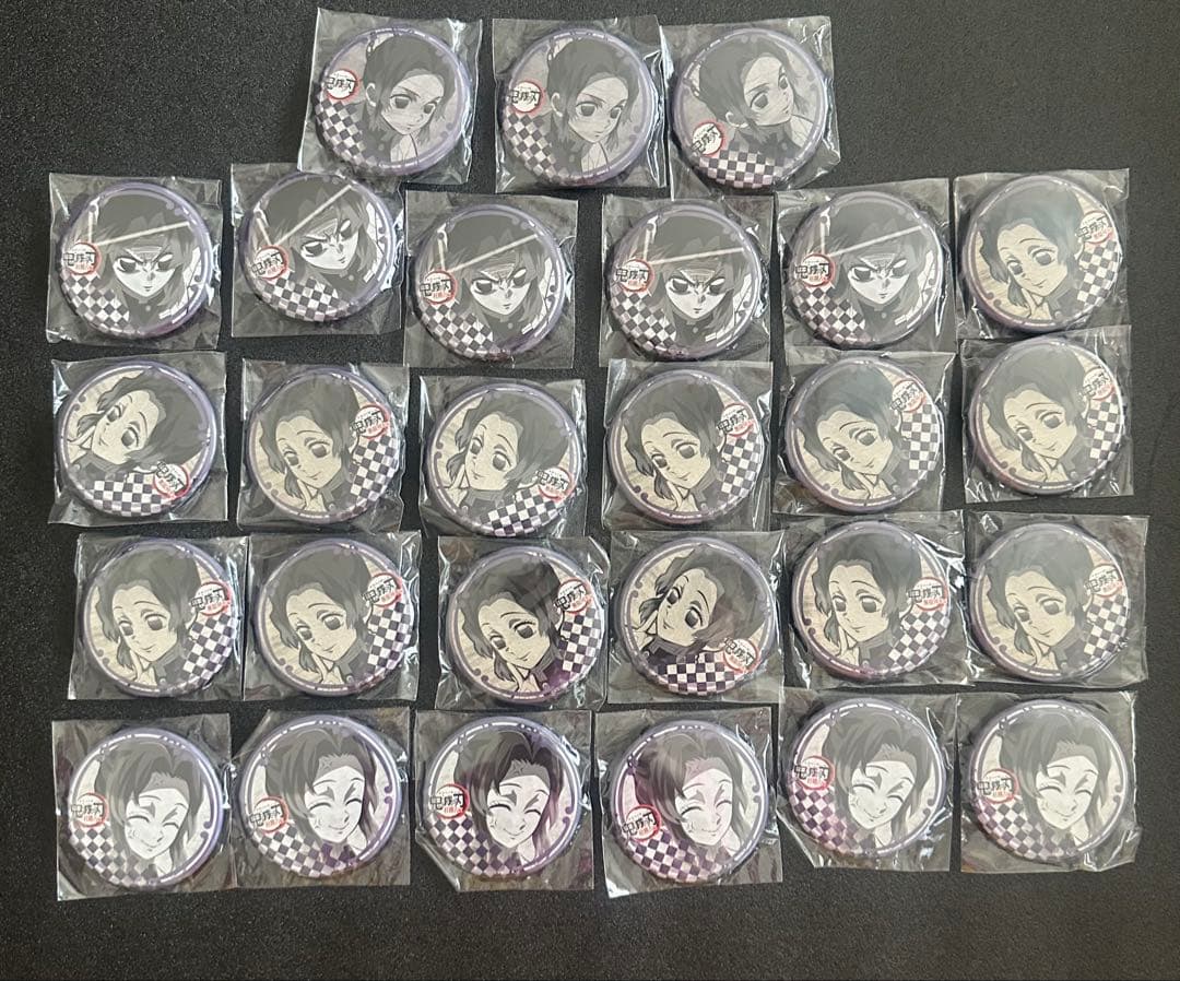 鬼滅の刃 胡蝶しのぶ 缶バッジ セット まとめ売り バレンタイン ハート型