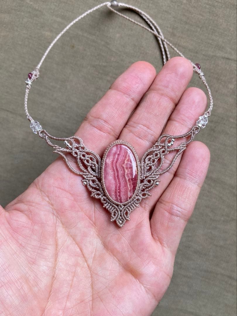 インカローズ　マクラメネックレス