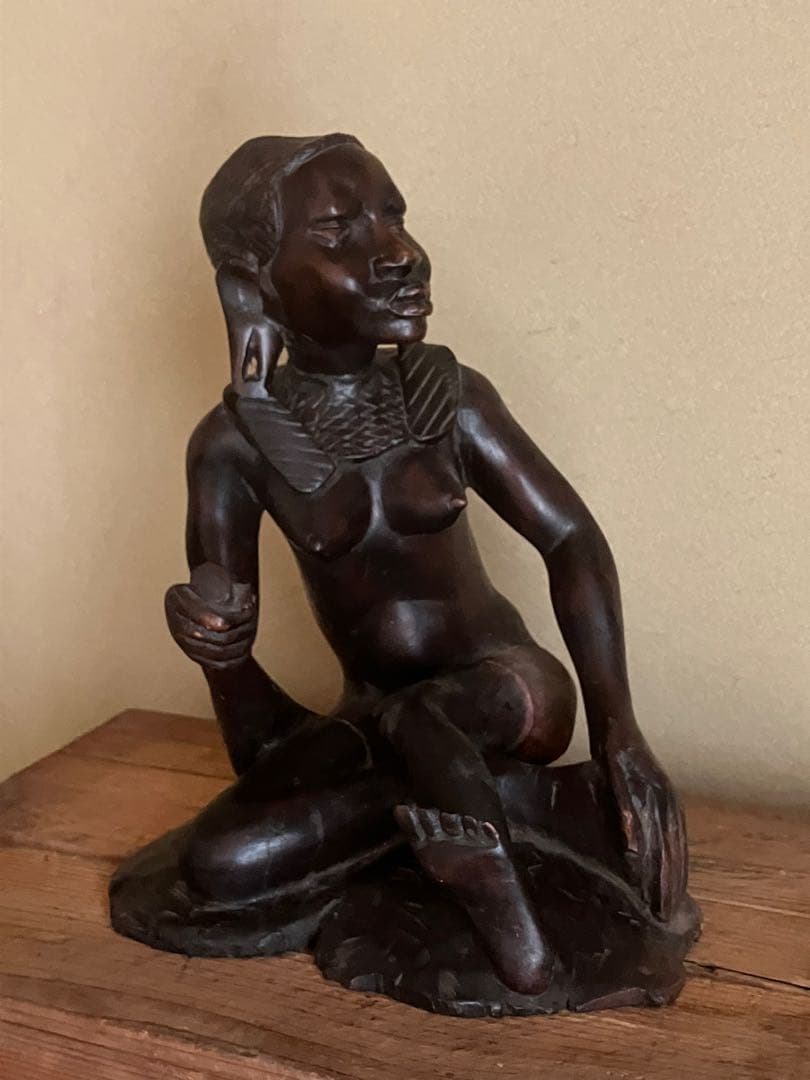 エチオピア民藝　女性像