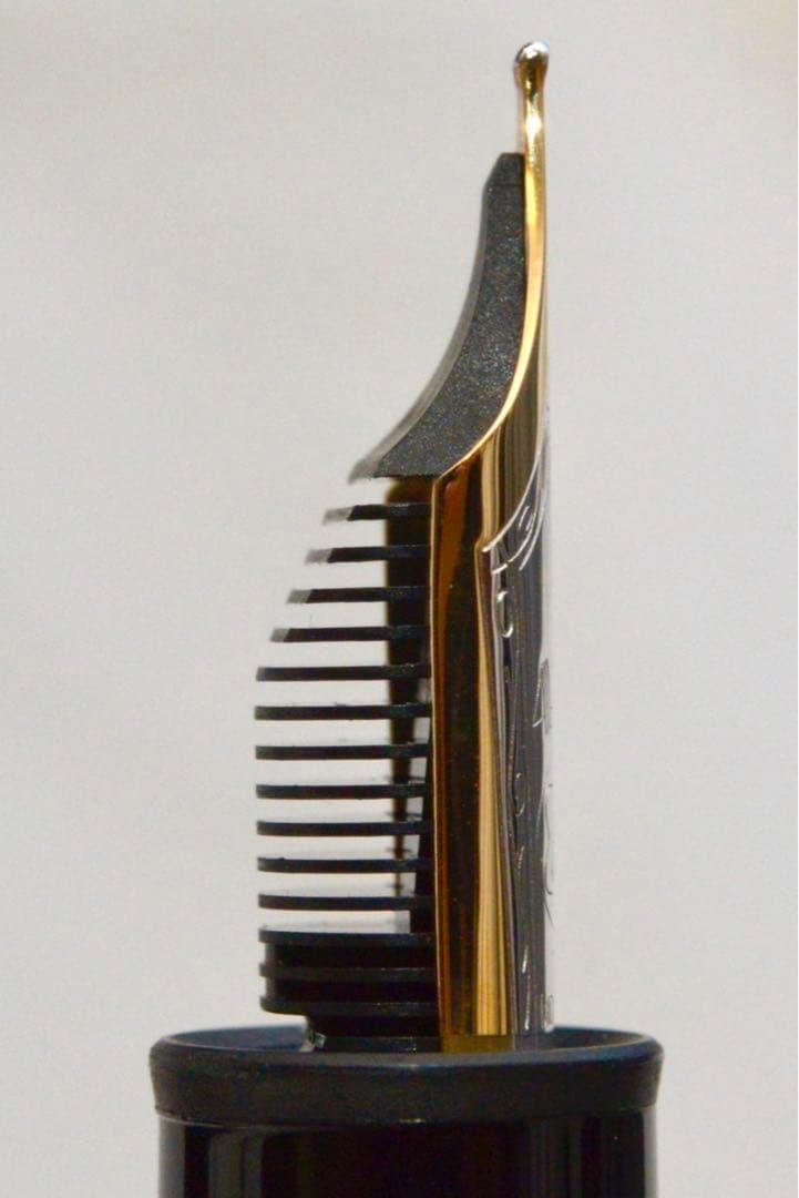 【正規未使用品】モンブラン 万年筆 マイスターシュテュック146