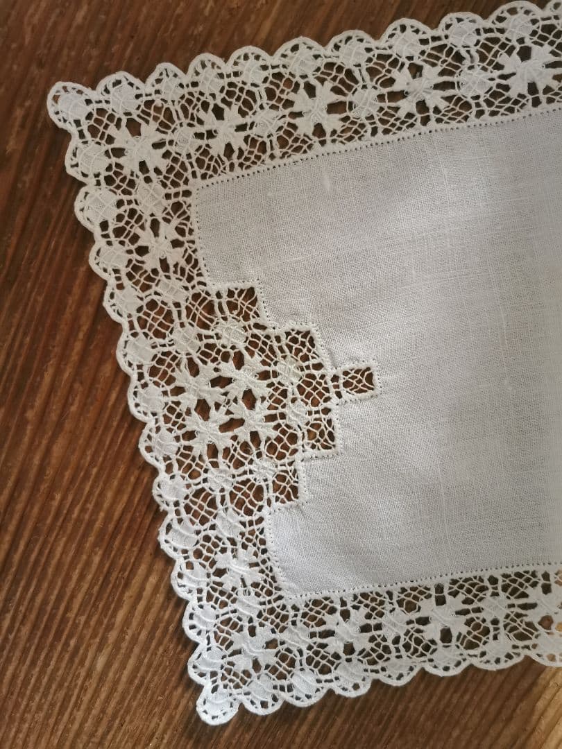 アンティークイギリス ホワイトニードルワークsabaレース梯子刺繍リネンクロス