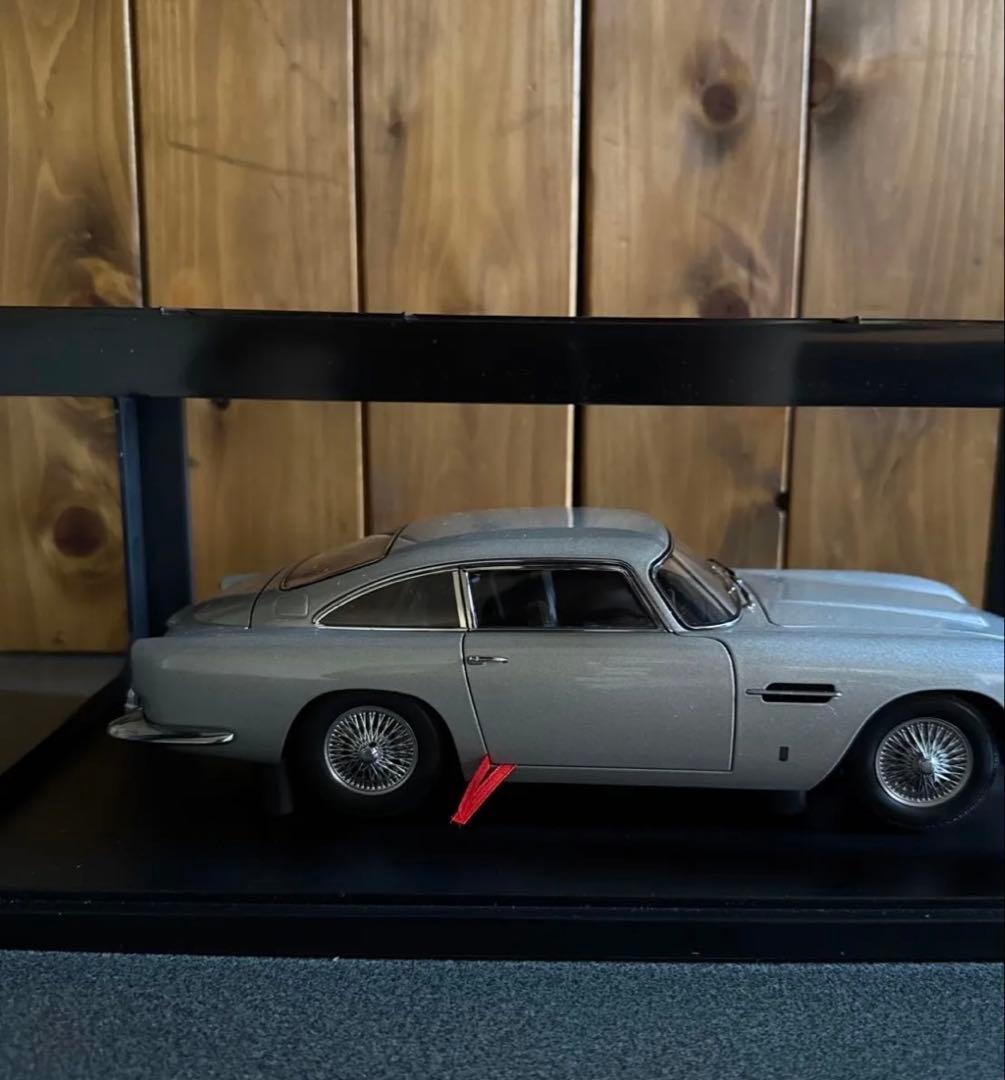 オートアート1/18 Aston Martin DB5