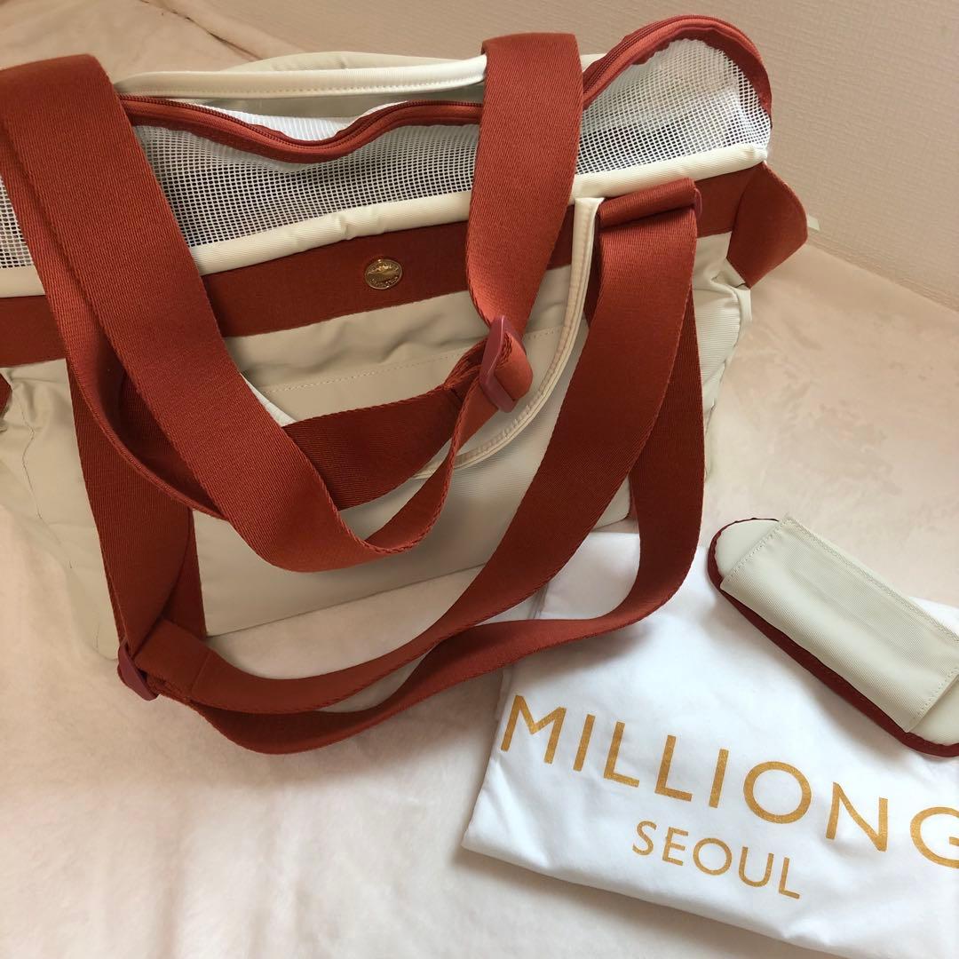 【極美品】 MILLIONG ミリオン ベーグルバッグ 韓国 M スリング 犬