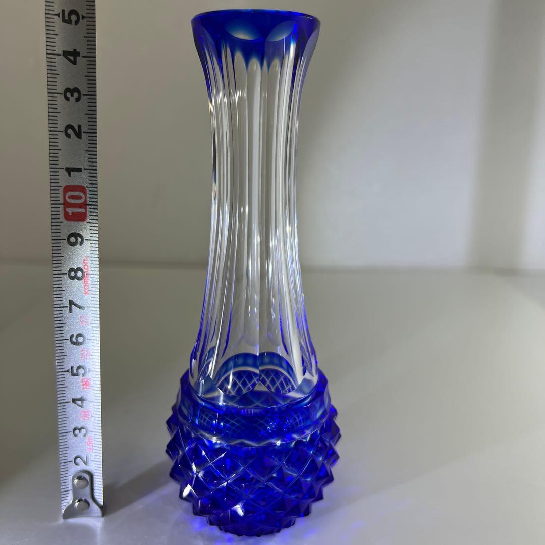 島津磯斉　薩摩切子色被ガラス鶴首花入　共箱　高さ15㎝　東Y7-0717⭐︎1F