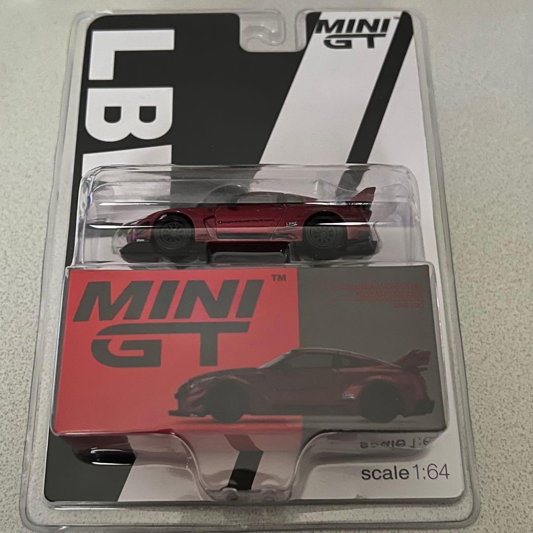 ミニカー LBWK 35GT-RR Lava Red