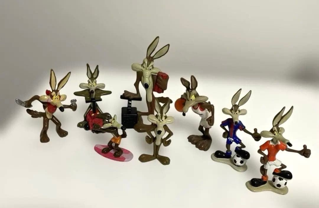 ワイリー コヨーテ フィギュア 8体セット