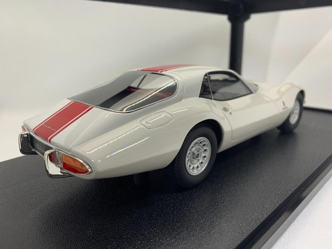 MAXIMA 1/18 アルファ・ロメオ GIULIA TZ2 COUPE