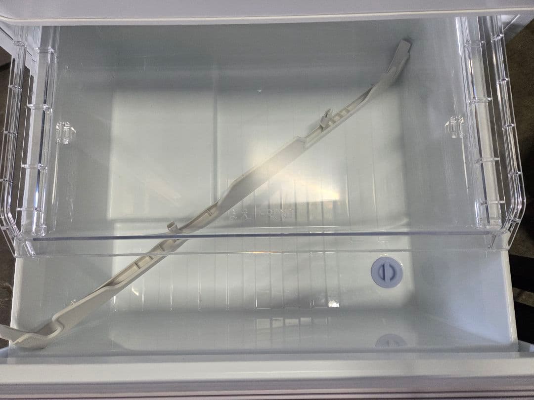 101008 TOSHIBA ノンフロン冷凍冷蔵庫 GR-V33SC (WU)