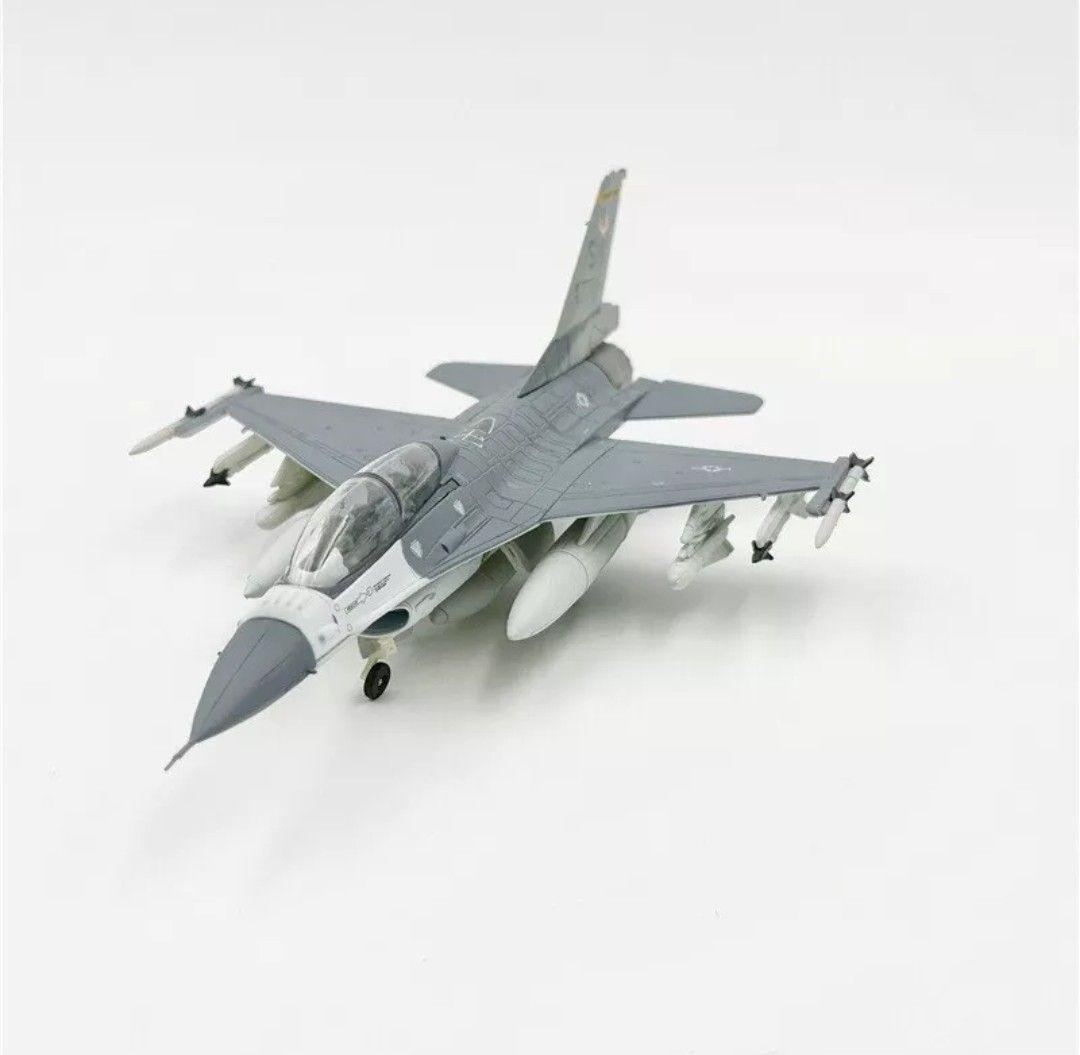 1/72 アメリカ空軍 F-16D ファイティングファルコン（ダイキャスト）