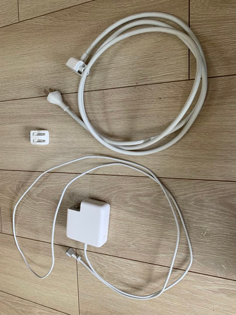 MacBook Pro 201513インチ8GB128GBcorei5おまけ付き