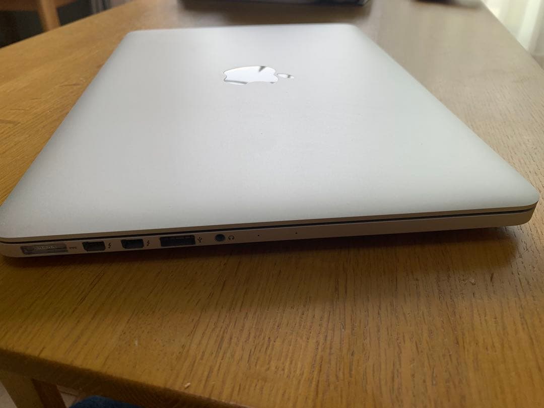MacBook Pro 201513インチ8GB128GBcorei5おまけ付き
