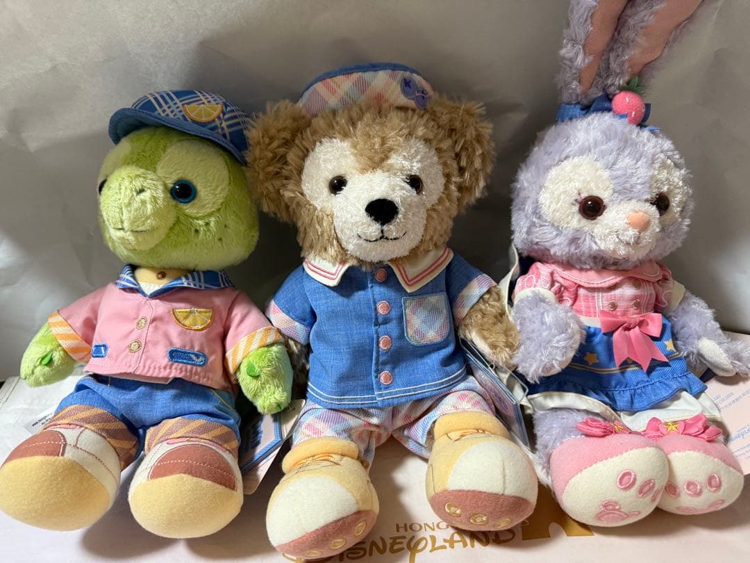 (売り切り価格)香港ディズニーランド　ダッフィー ＆フレンズ　ぬいぐるみ