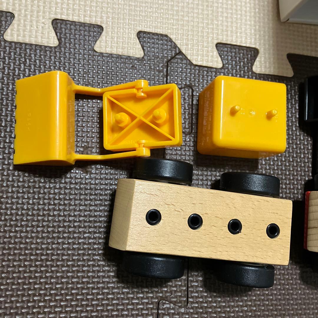 IKEA 車　木　おもちゃ　2点セット