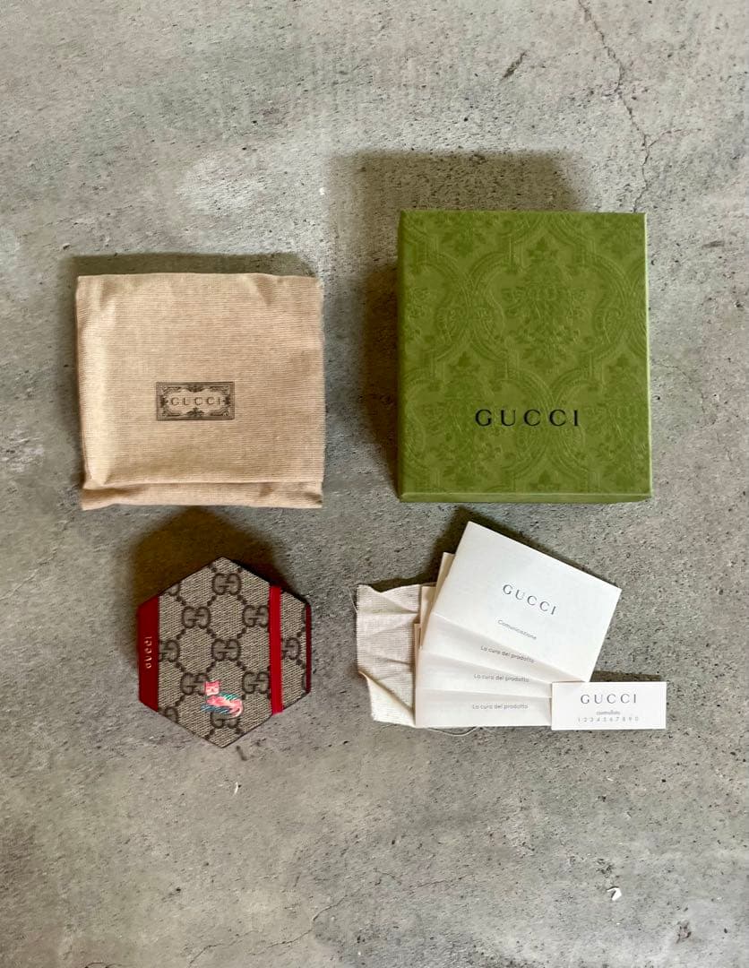 GUCCI グッチ　メモ帳