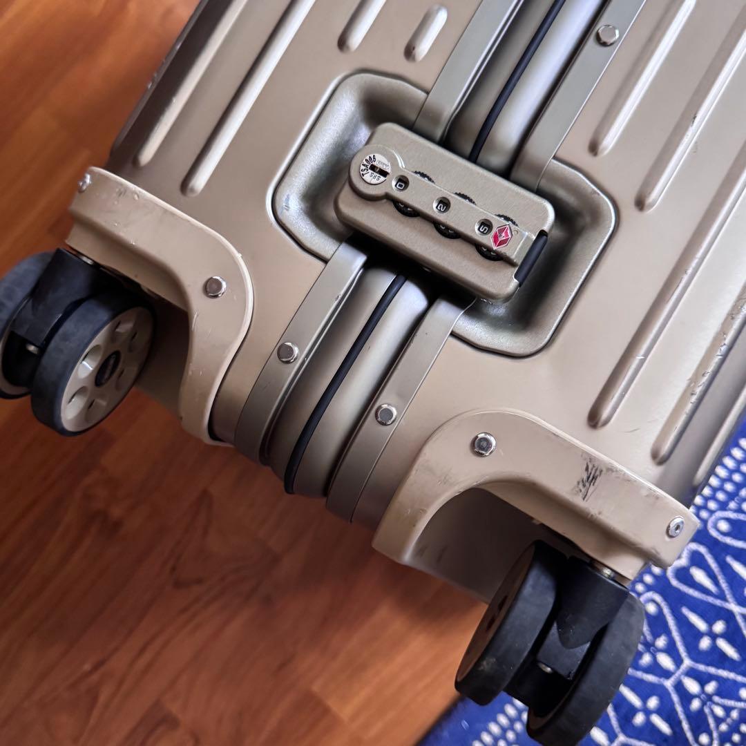 RIMOWA リモワ トパーズ チタニウム TOPAS TITANIUM 67L