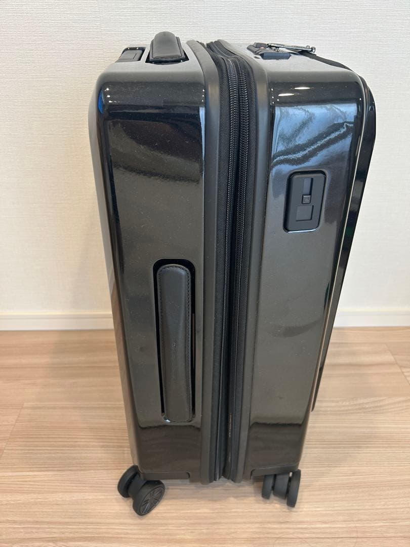 9月6日7日限定価格　ポルシェスーツケース　ブラック 新品未使用.確実本物