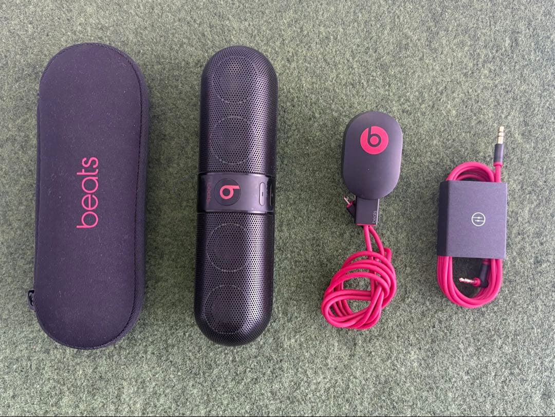 beats pill 2.0 Bluetoothスピーカー&スタンド