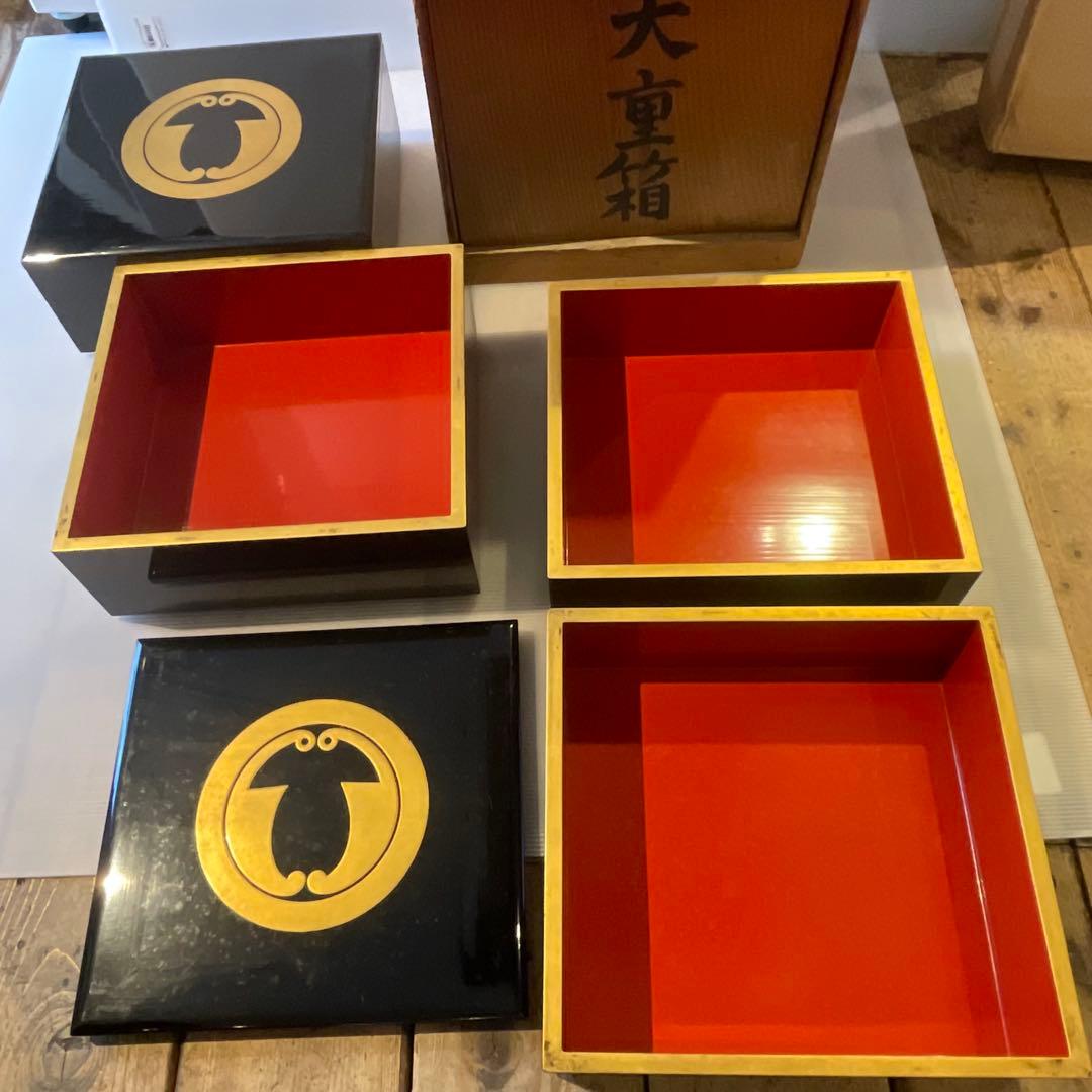 え*こ様 黒塗金紋　大重箱　重箱　年代物　骨董品　工芸品　漆塗り　インテリア　希