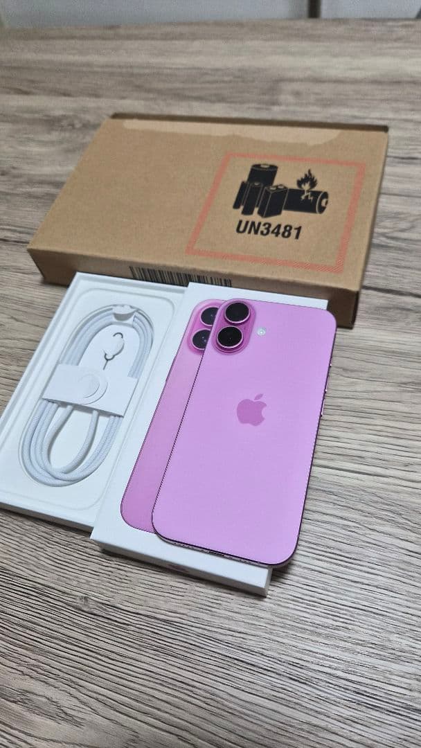 【美品】iPhone16 ピンク 256GB SIMフリー