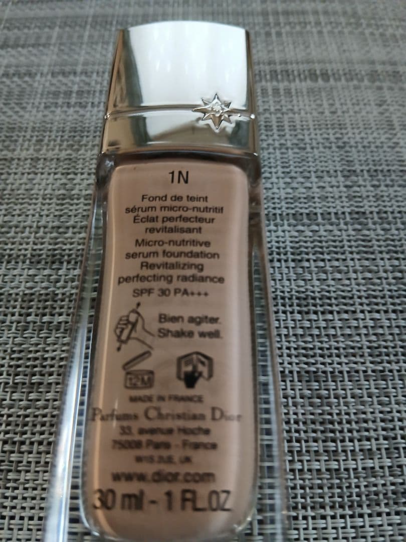 Dior マイクロフルイドタン　プレステージリキッドファンデーション　30mL